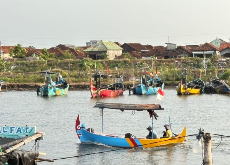 Coastal Children's Park Provides Learning Space in Fishing Communities - RakyatPost.co