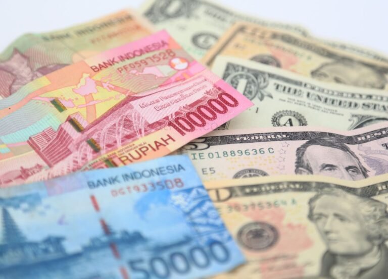 Rupiah Exchange Rate Against US Dollar Today, Tuesday, Remains Under Pressure - RakyatPost.co