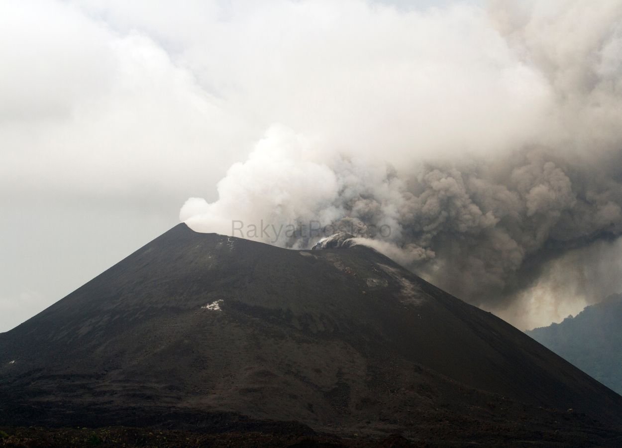 Geological Agency Continuous Anak Krakatau Eruption Has Ended - RakyatPost.co
